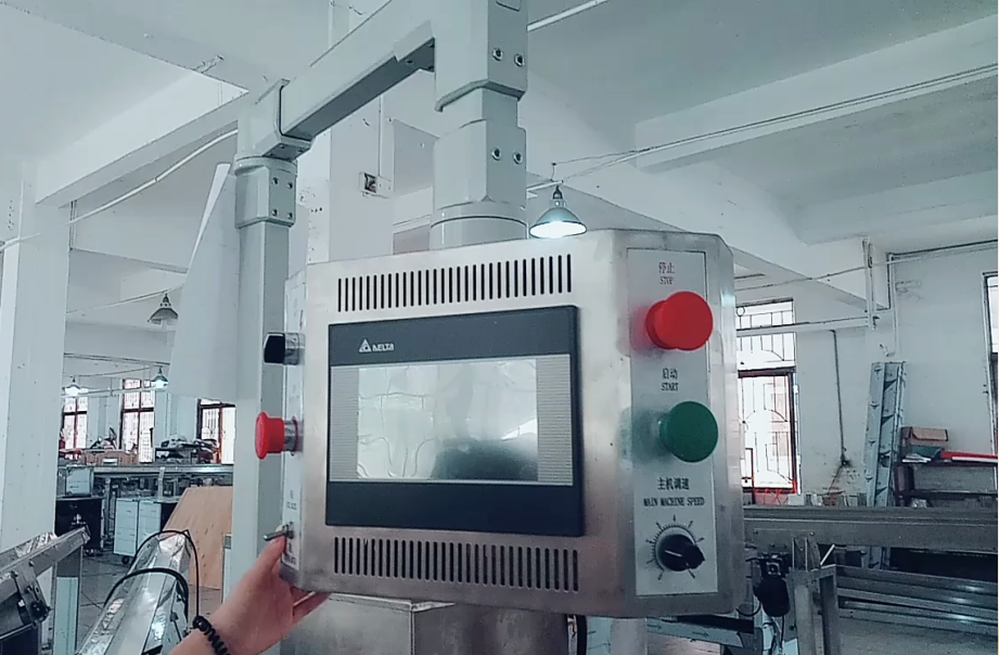 SS304 Chocolate Cream Filled Sandwich Biscuit Machine Energysaving