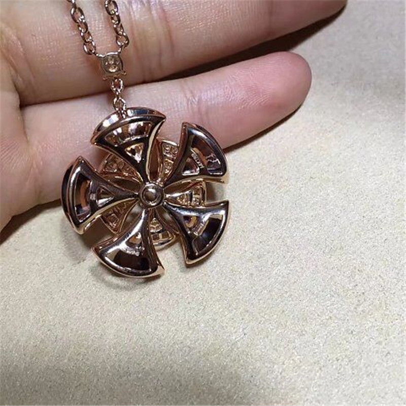 Real low price and high quality jewels B Diamonds Flower Necklace 18k gold Diamonds Diamond material SI H necklace