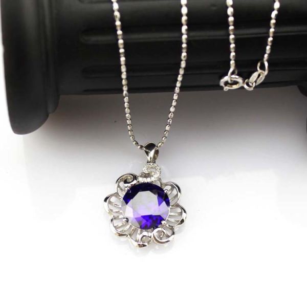 925 Silver 12mm Round Garnet Cubic Zircon Flower Style Pendant Necklace (P43)