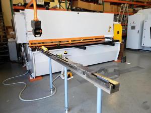 China Automatic Cnc Guillotine Shearing Machine Hydraulic Metal Sheet Cutting wholesale