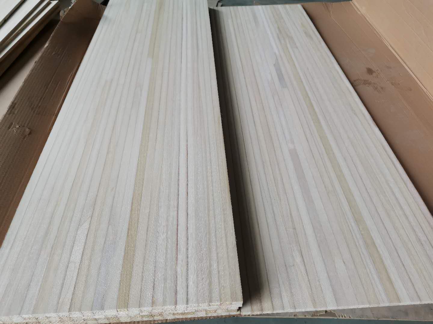 Custom Thickness Solid Wood Core Paulownia Wood Snowboard 1500x460x12mm for Standard