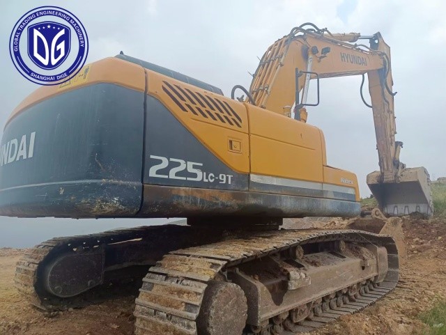 Origin Korea 225LC-9T Used Hyundai Excavator 225LC-9T Excavator Secondhand Hyundai Excavator 225LC-9T