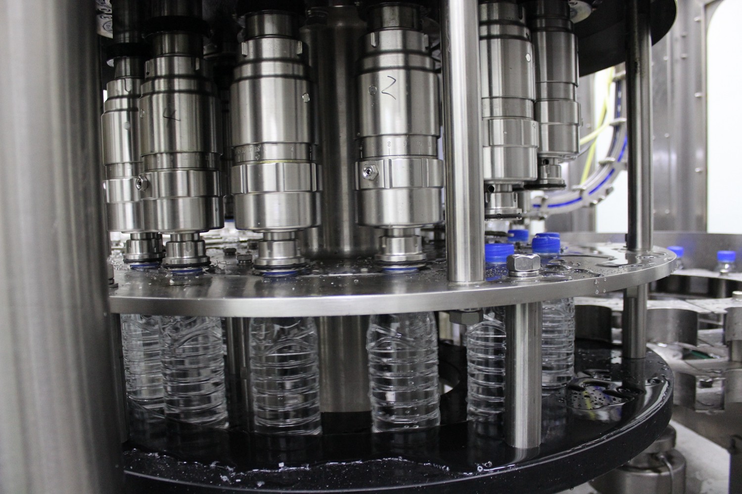 72 Filling Valve 45000BPH Bottled Water Filling Machines