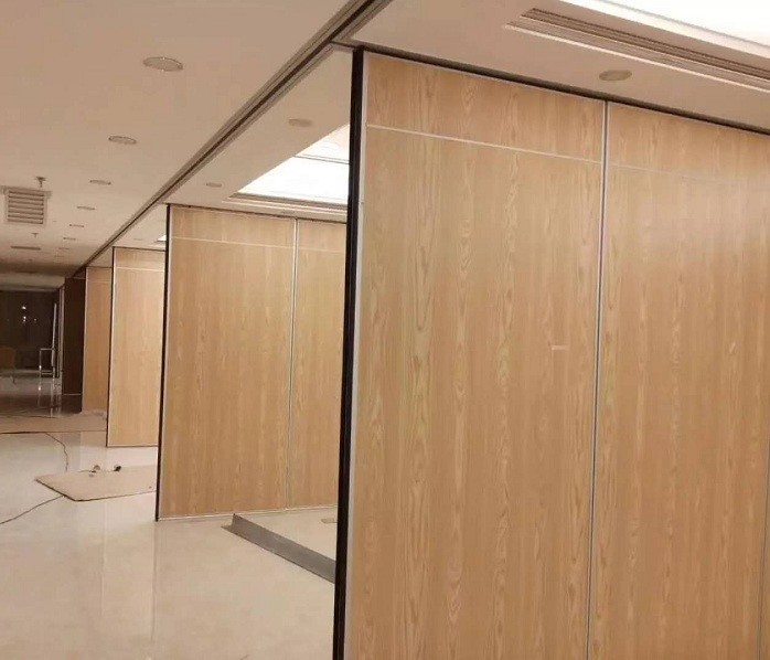 Office Movable Partition Walls Acoustic Soundproof Office Folding Wood Doors