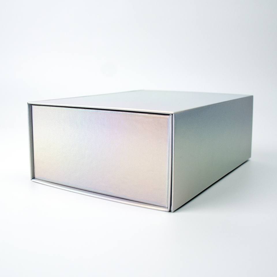 Others Custom Laser Paper Magnetic Closure Packaging Paper Box With Magnetic Flap