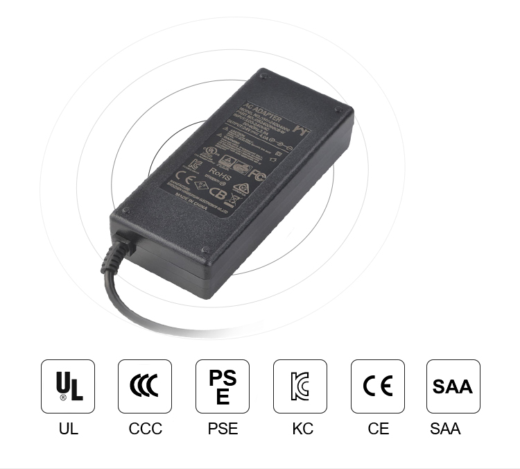 Input Ac 100 240v Universal Laptop Battery Charger With EU/AU/UK/US Socket