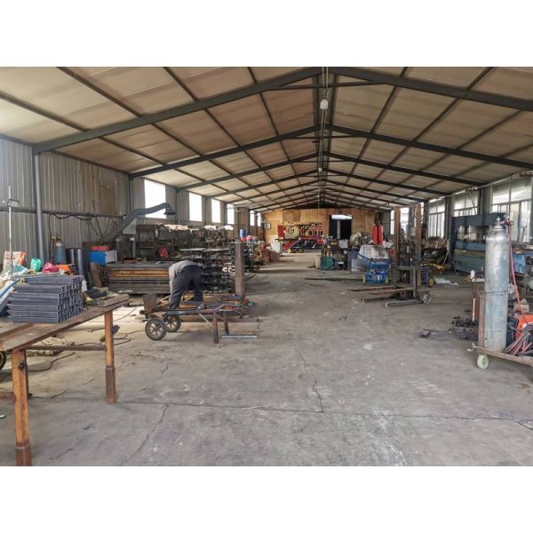 High Efficiency Multi Purpose Agricultural Fertilizer Spreader With Hydraulic Drive