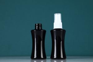 China Hot Sale PET unique design black plastic perfume spray bottles， liquid spray bottle wholesale
