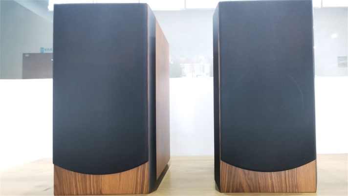 Multimedia Wood Bookshelf Speakers , Wireless Mini Hifi Bluetooth Speakers