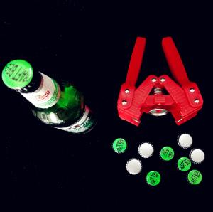 China Plastic Manual Bottle Capper Nylon Material Customized Logo For Beer Caps wholesale