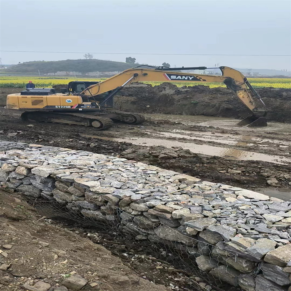 Permeable And Hydrostatic Pressure Resistant Gabion Cage Wall For Riverbed Protection And Landslide Control
