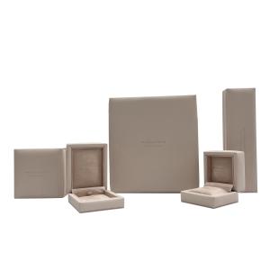 China OEM Luxury Pink Jewelry Diamond Packaging Box With Outer Packing wholesale