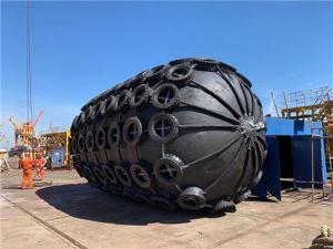 China Customized Portable Floating Pneumatic Fender D1350*L2500 wholesale