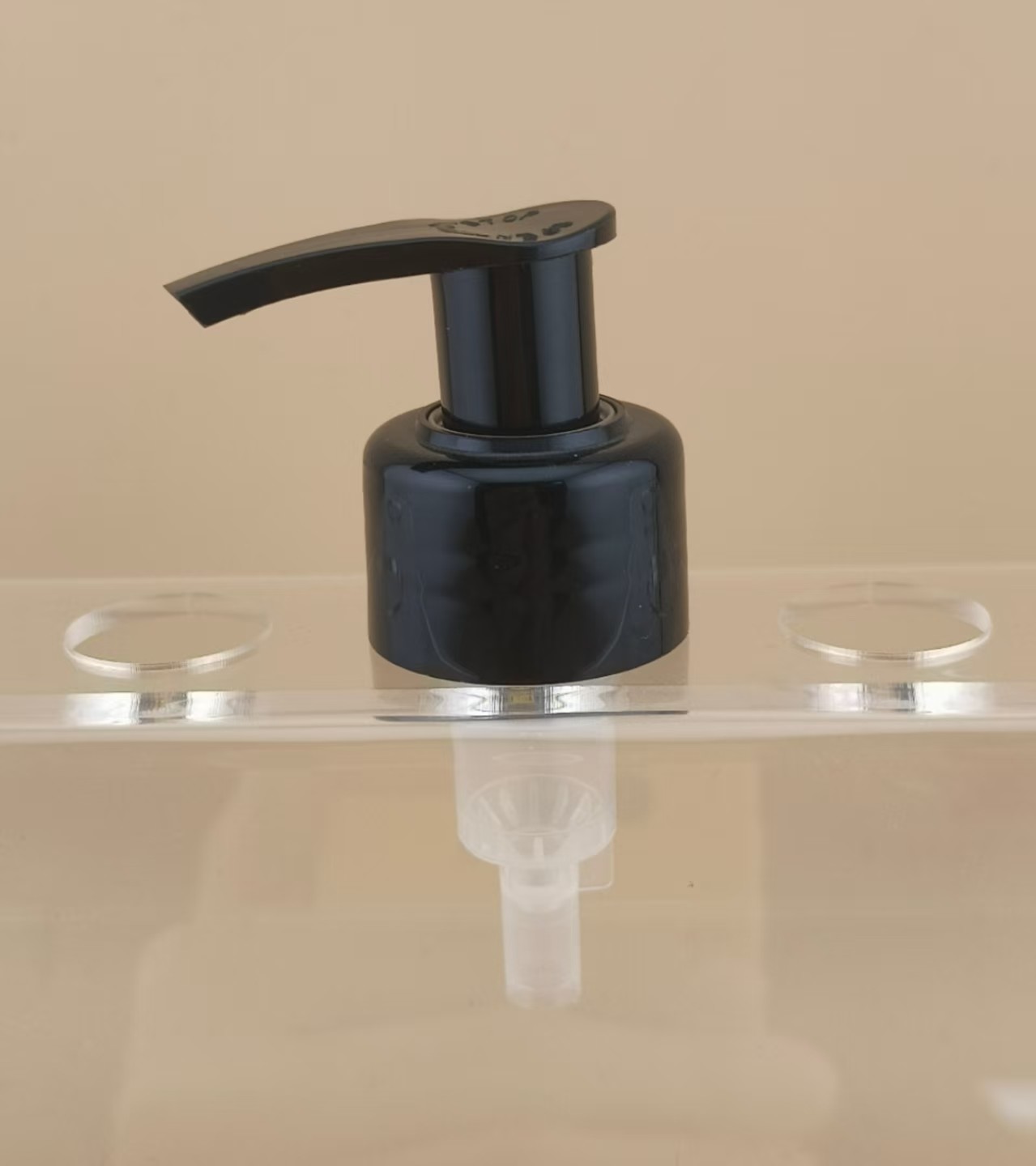 Customized Black Lotion Pump Screw Ribbed K201-9 for Skincare CRC Possible