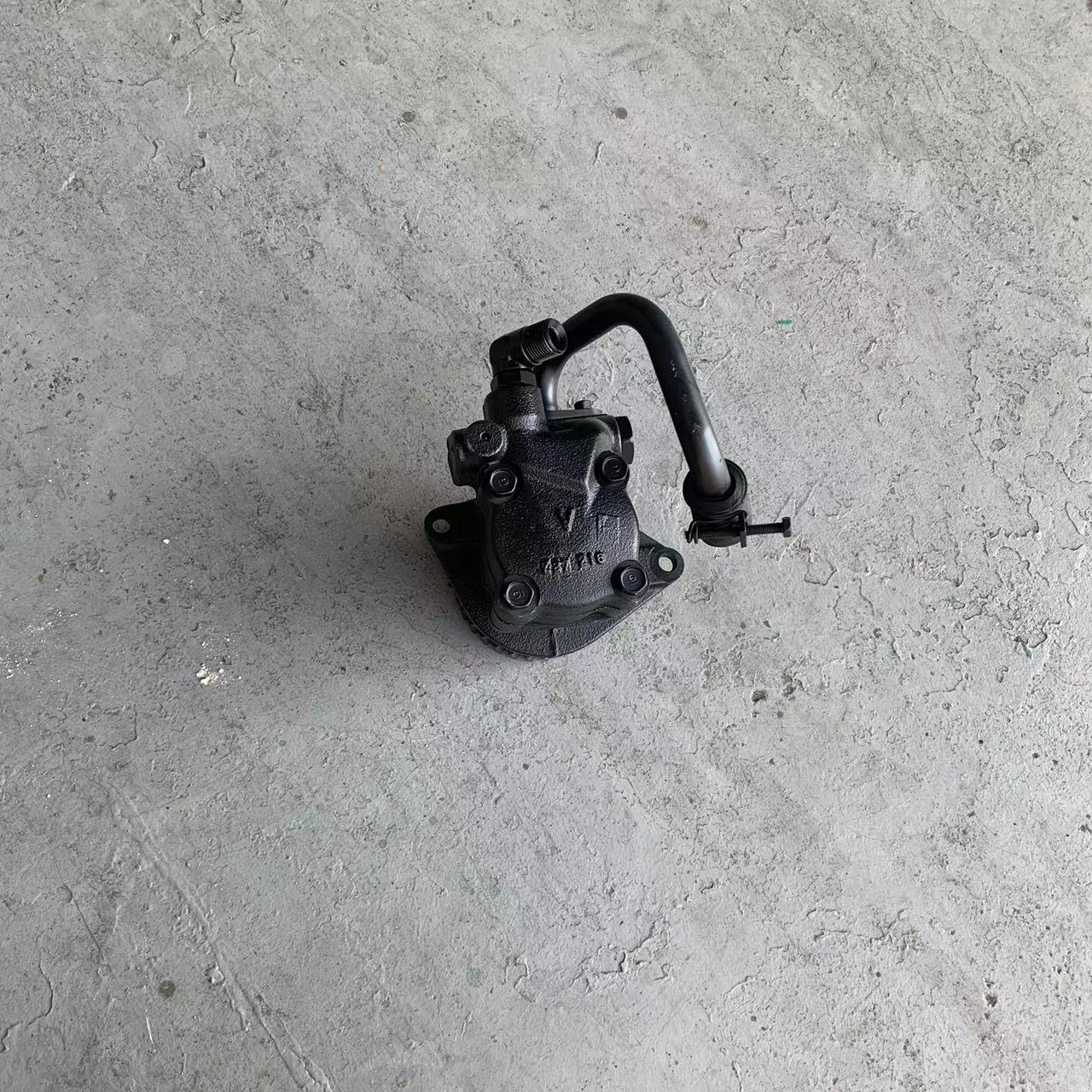 Genuine 6HK1 Power Steering Pump For Japanese Model 4JG2 Standard