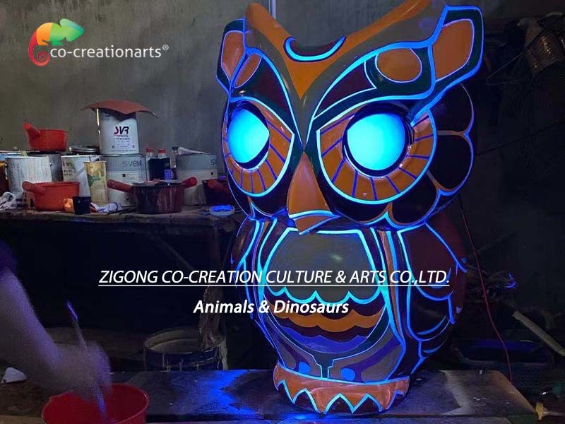 high strength alive sound Fiberglass Animal Statues Lighting Animatronic Owl