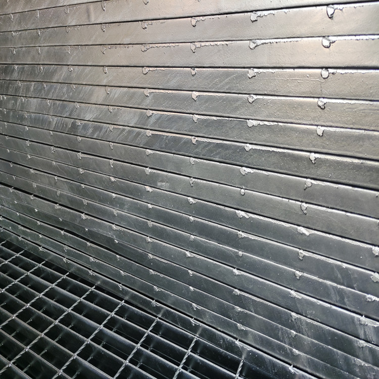 Offshore Industrial Steel Grating For Oil Site Maintenance Equipment Step Plate