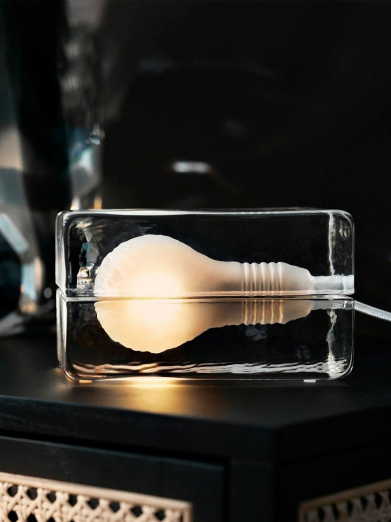 Nordic House Design Ice Table Lamp for Bedroom Children's Study Crystal Glass table lamp(WH-MTB-275)