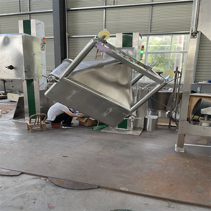 120V Voltage Post Industrial Shaker For Pharmaceutical IBC Container