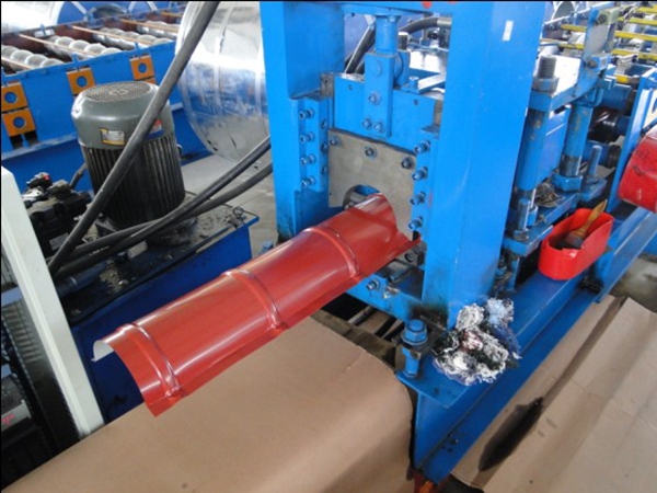 Color Steel Cold Roll Forming Machine Cr12 9 Roller Stations