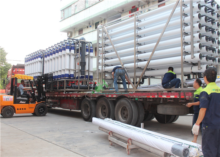 100T Large Seawater Desalination Equipment Seawater RO System Customized