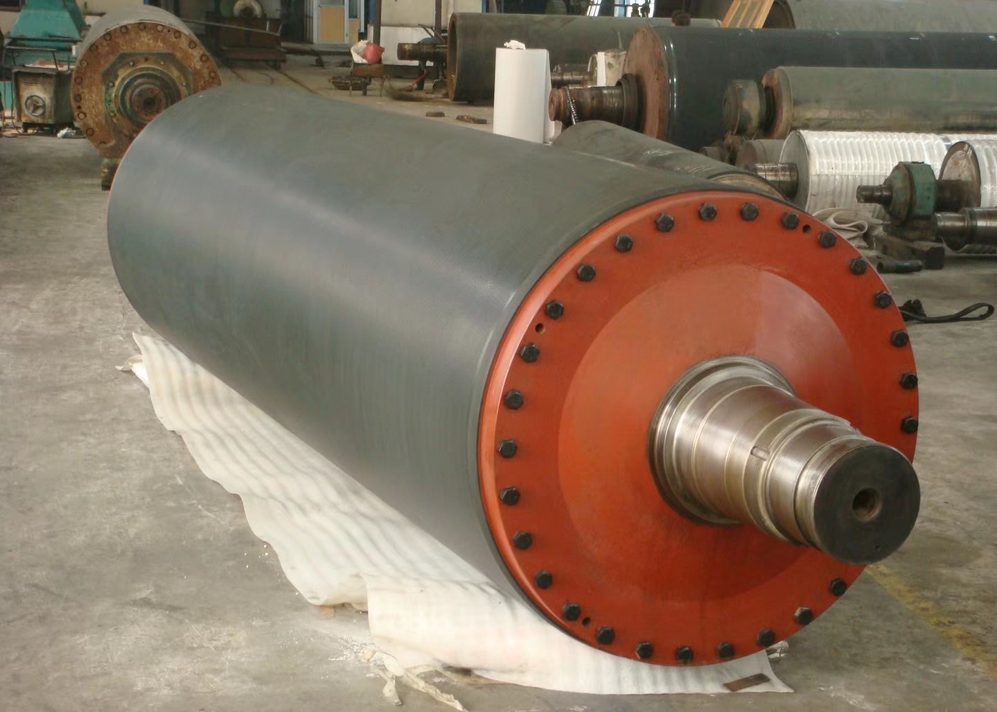 Blind Hole Jumbo Vacuum Press Roller For Big Capacity Paper Machine