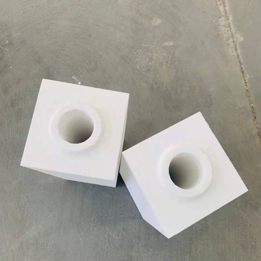 Refining Furnace Corundum Brick with 0.09% MgO Content and Temperature Resistance