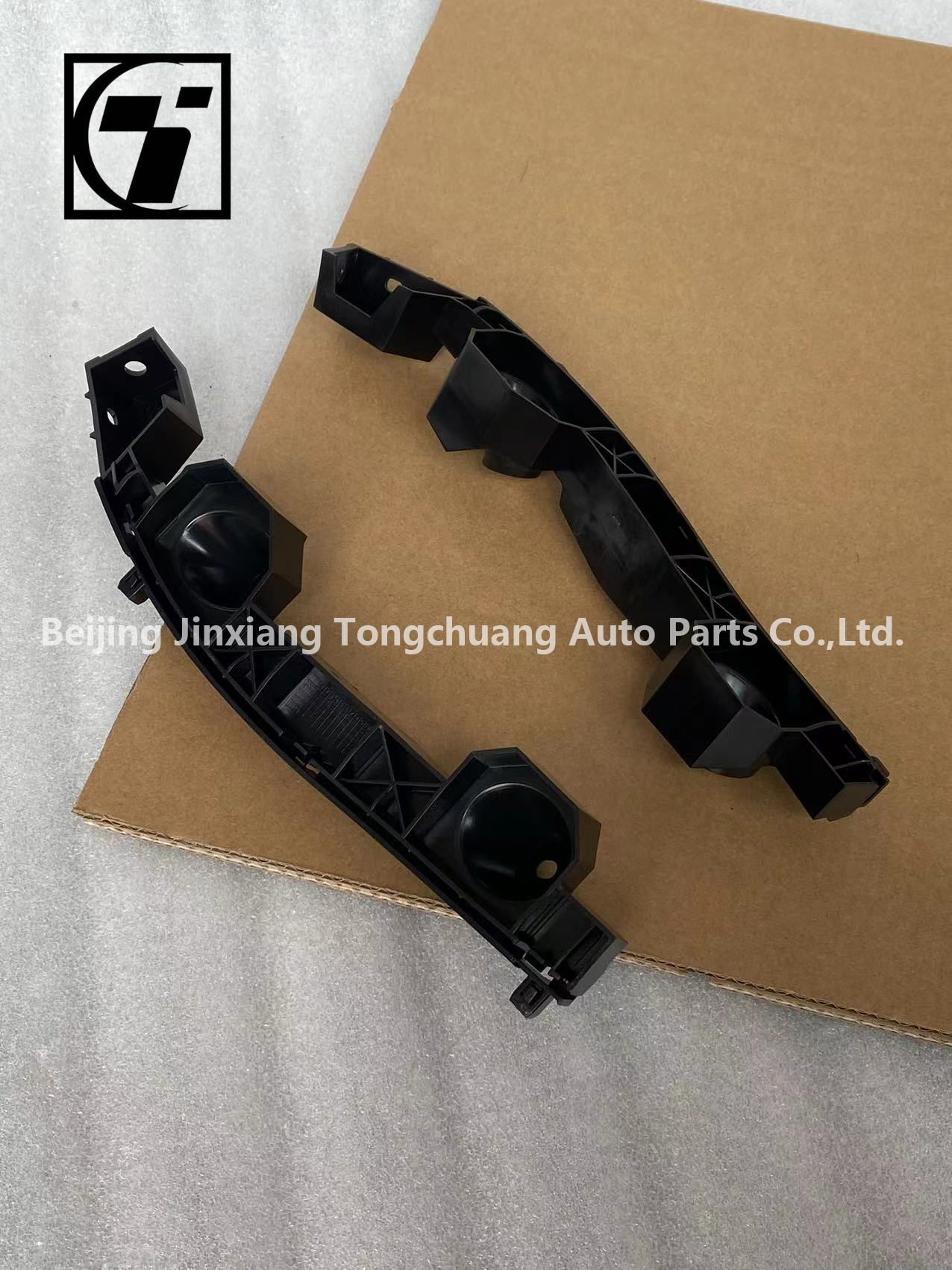 Foton P1531020012A0 Front Bumper Positioning Bracket First Generation GRATOUR ix5 MPV