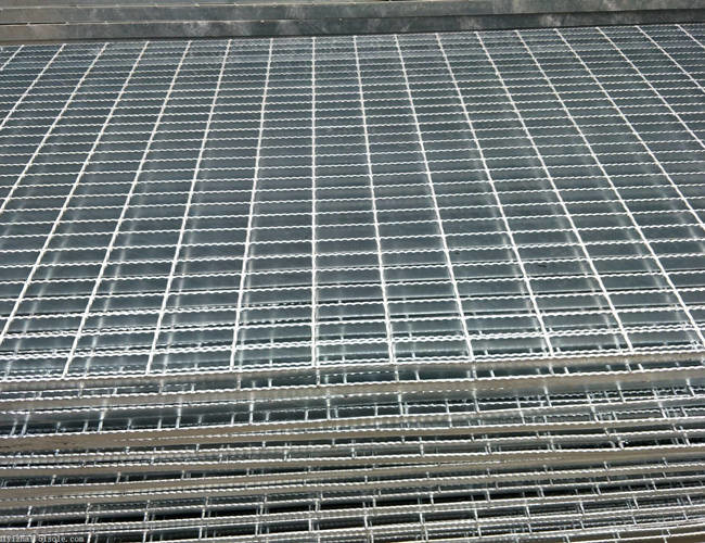 6mm Twisted Bar Galvanized Steel Gratings Anti Slip Drain Grid Cover