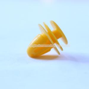 China colors auto plastic clips and fasteners used nissanclips spare parts wholesale