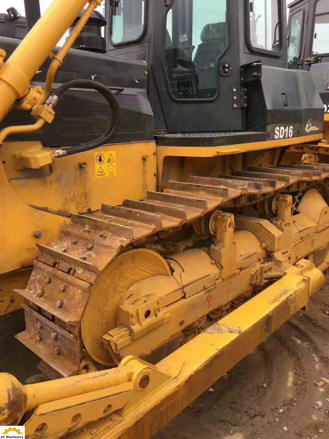 New Track 4.5M3 Used Shantui Bulldozer SD16 With C6121 Engine 120kw
