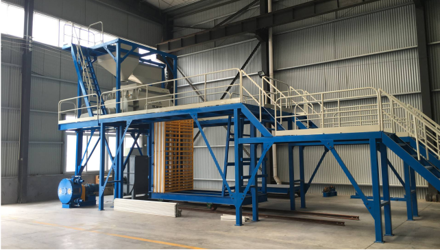 High Speed Sandwich Wall Panel Manufacturing Equipment 380V 50Hz Voltage