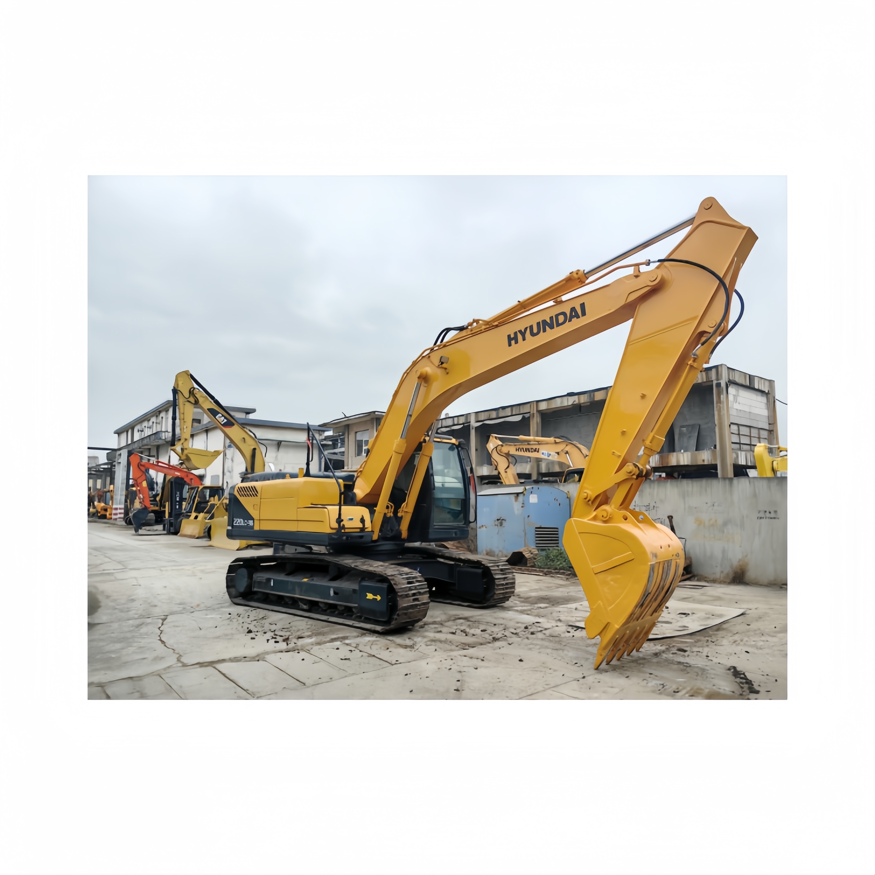 Hyundai 220LC-9s Excavator Loader with 1.05 m3 Bucket Capacity and 800 Working Hours