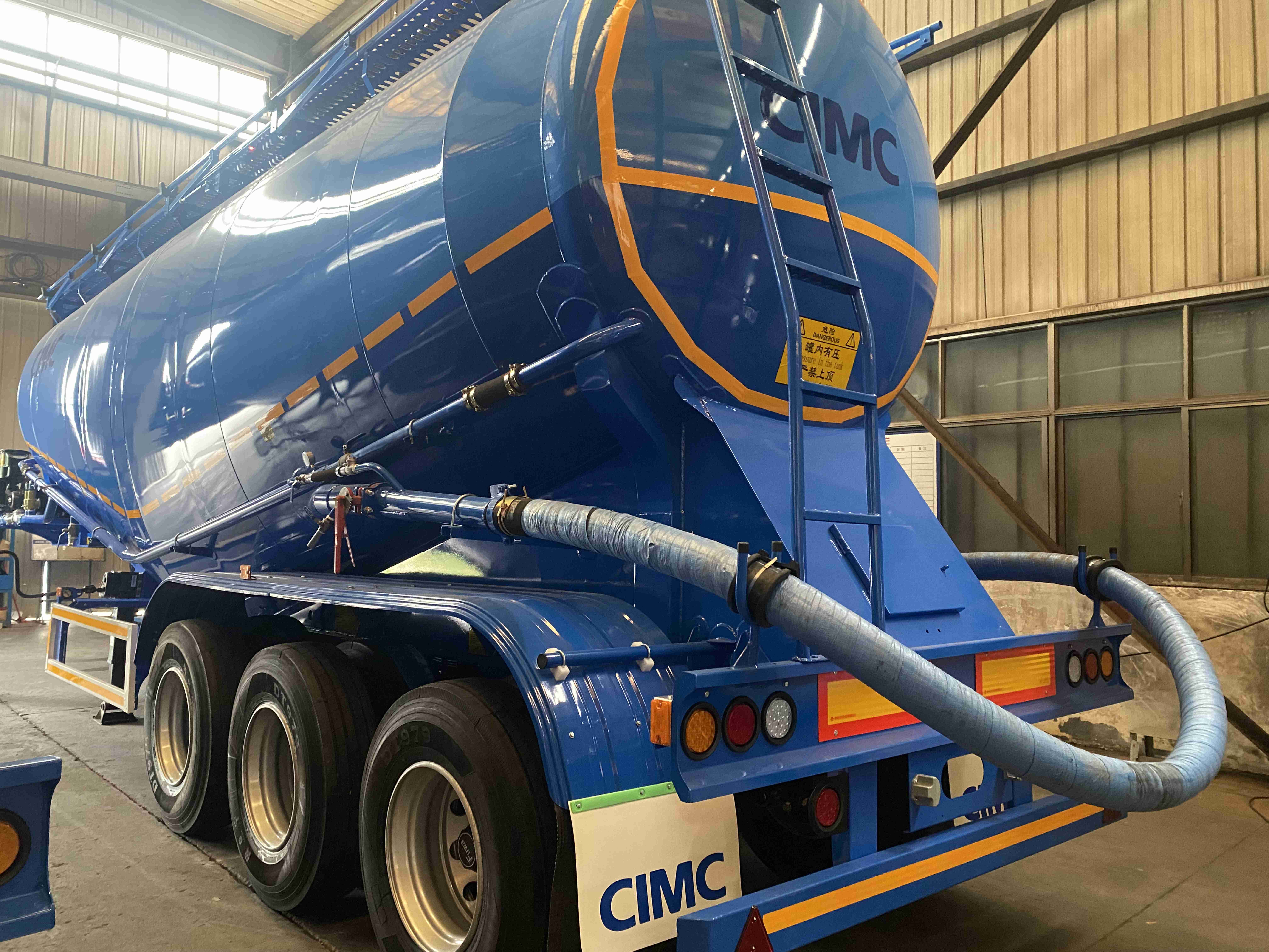 60t Max Payload CIMC Meters Cement Bulker Semi-Trailers Tanker for Customer Requirements