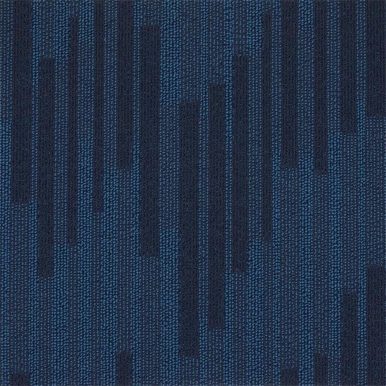 Striped 100%solution dyed Invista Nylon 6 carpet tile