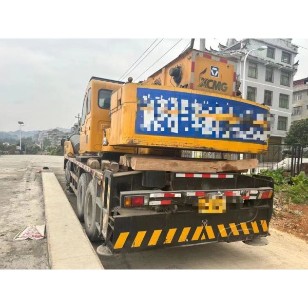 2013 Year Heavy Equipment Mobile Truck Crane 50ton with Maximum Lifting Height 40m