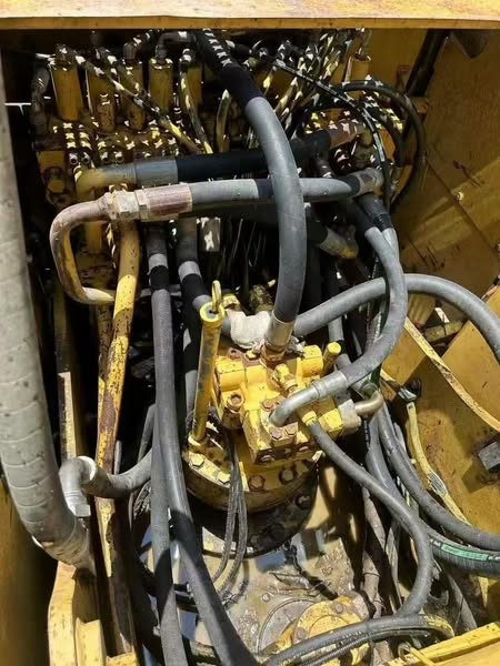 1m3 Bucket Capacity Used Cat 320C Hydraulic 20ton Digger for Construction Projects