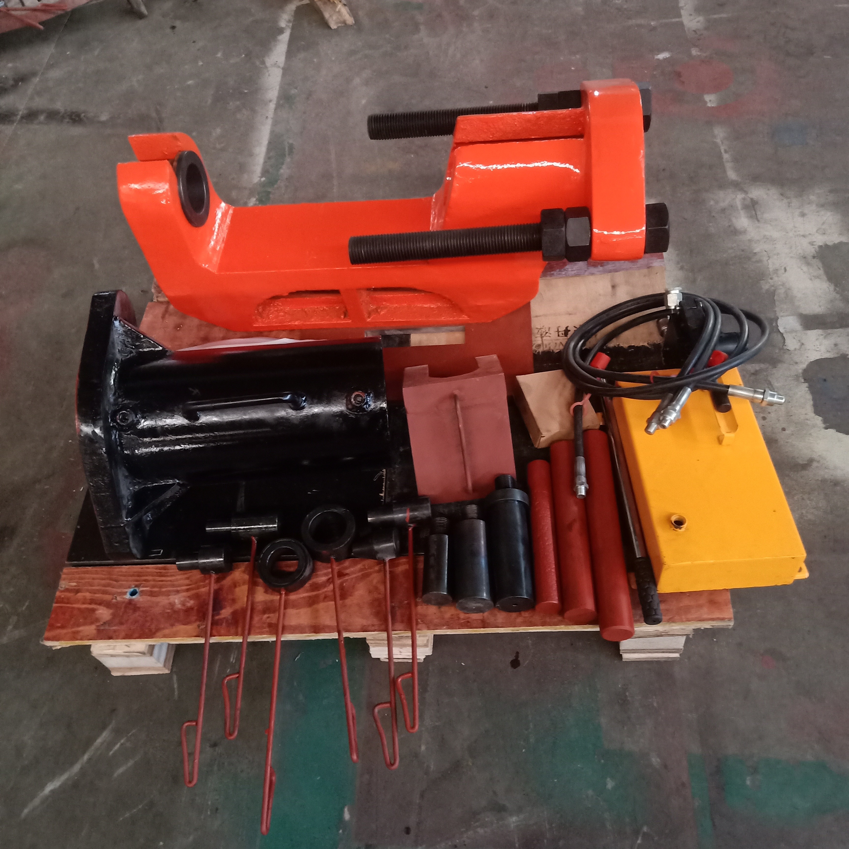 200T Hydraulic Portable Track Pin Press Pin Assembly and Disassembly For Excavator