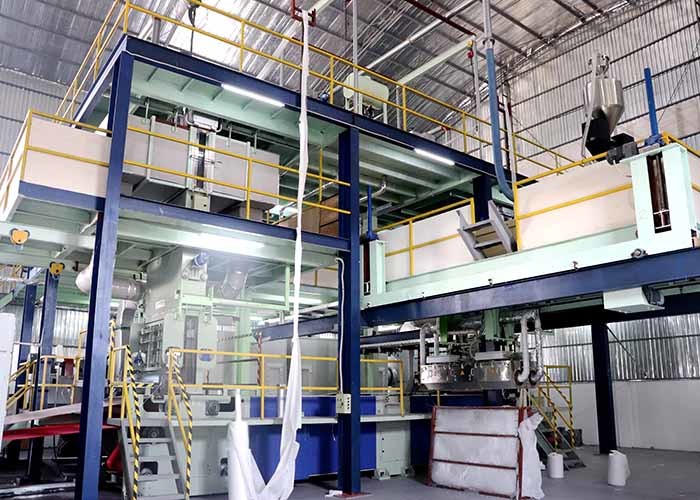 1.6m 2.4m Meltblown Fabric Production Line For Surgical Clothes