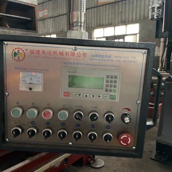 Dual-Blade Arc-Slab Edge-Trimming Machine with 600-800mm Cutting Blade Diameter Load in a 20 Feet Container and 24.5/16.5kw Gross Power