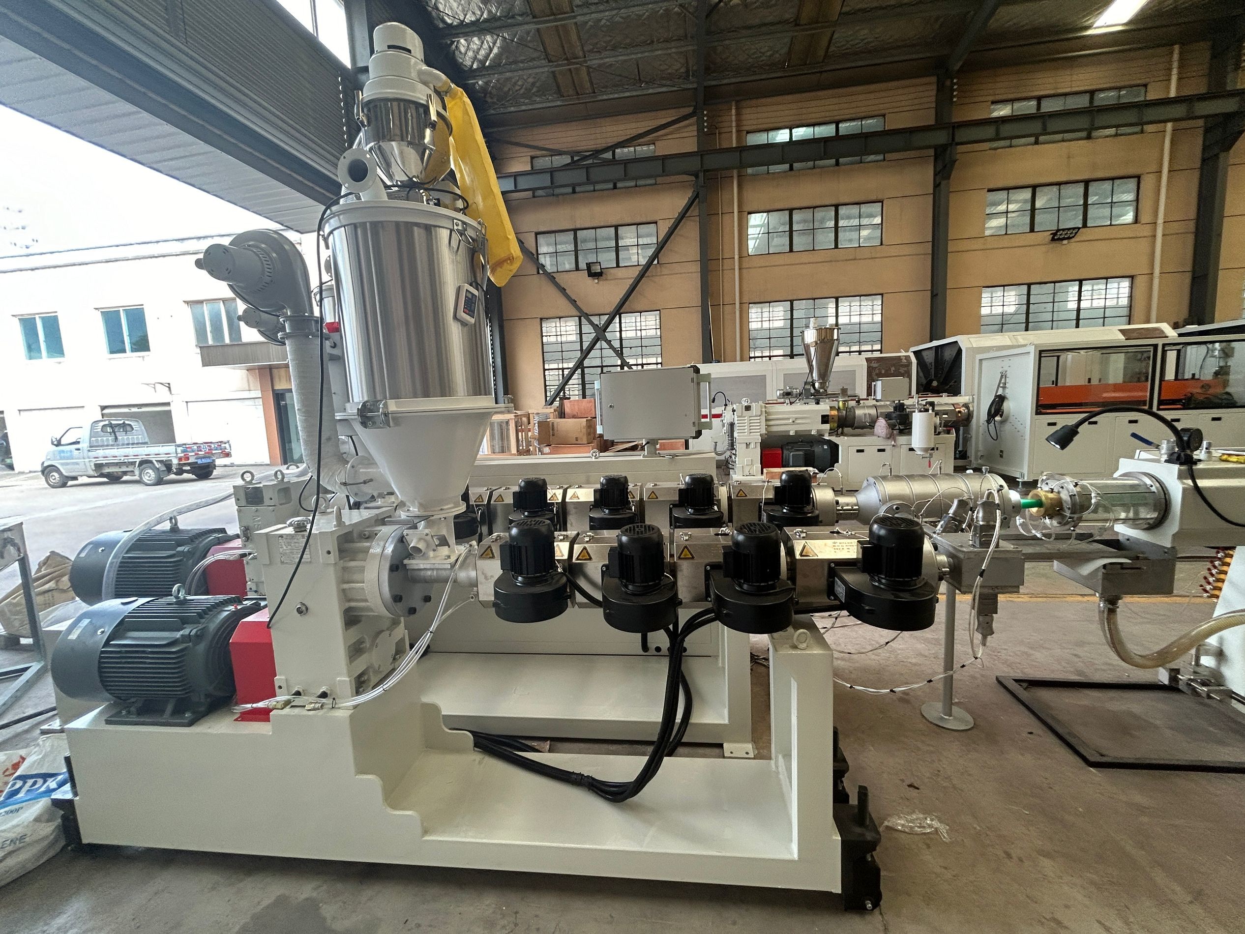 PE HDPE LDPE PPR Plastic Water Supply Pipe Tube Extrusion Production Line
