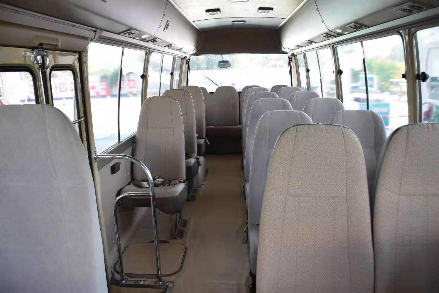 20 Seater Used Mini Bus Toyota Coaster coach For City Shuttle