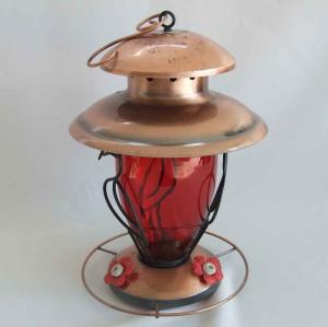 China EN71 Electric Plating Hanging Metal Suet Feeder Metal Bird Feeding Station wholesale