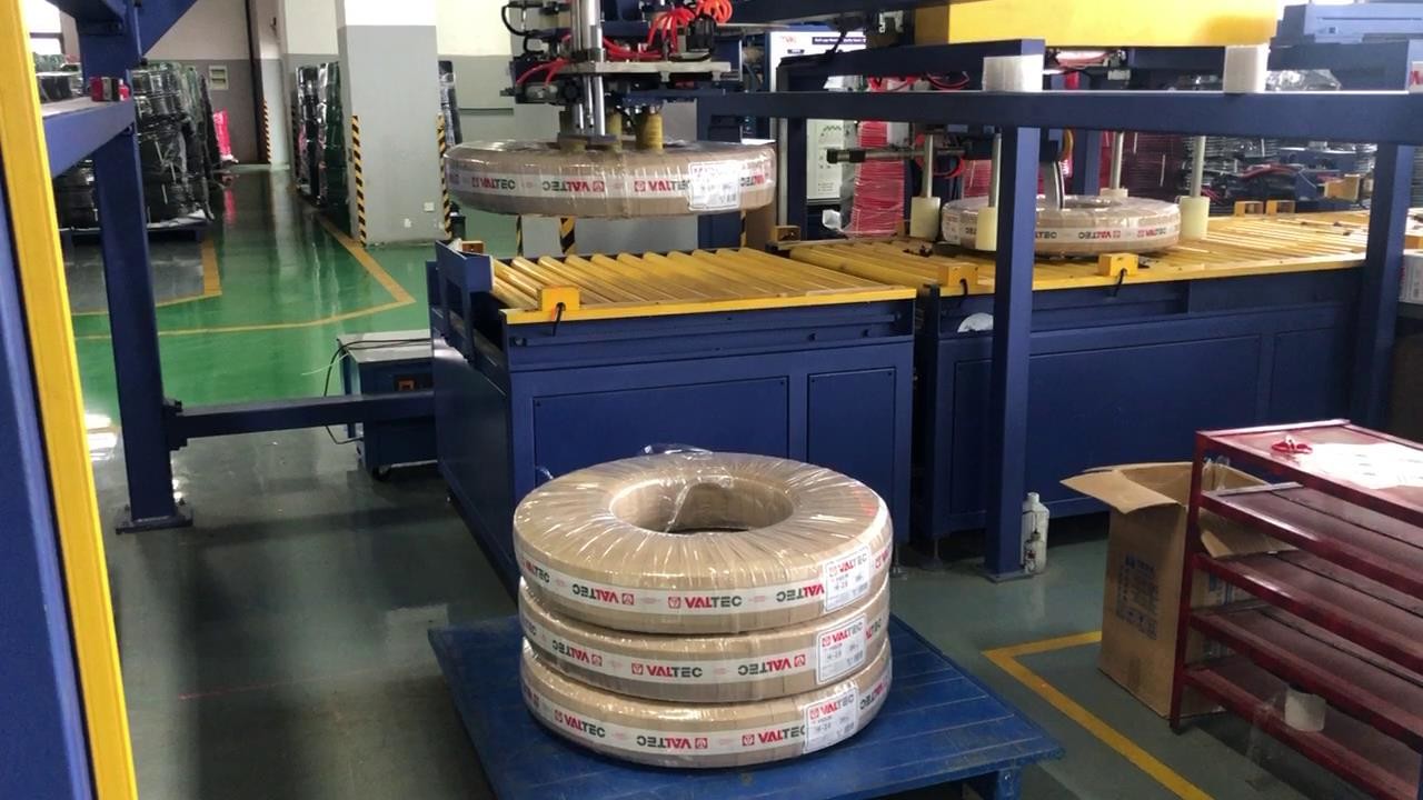 600mm Plastic Coil PVC Pipe Packing Machine Automatic With Labeling Unloading System