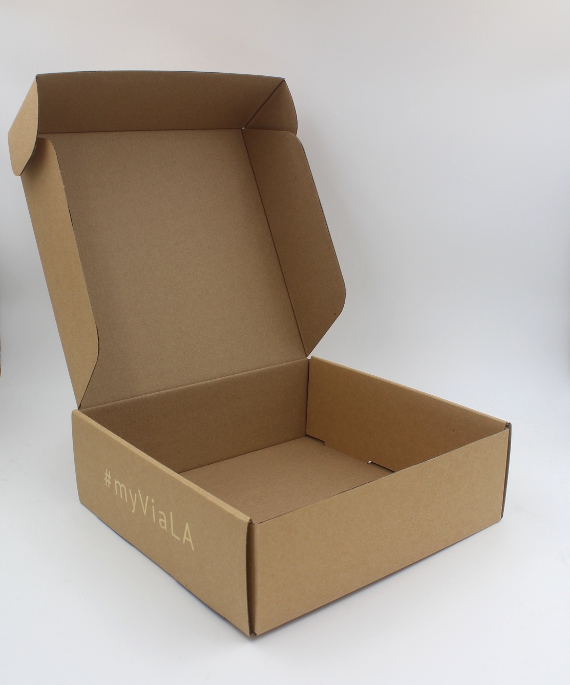 CMYK C2S Art Paper Eyeshadow Clamshell Packaging Custom Cosmetic Boxes