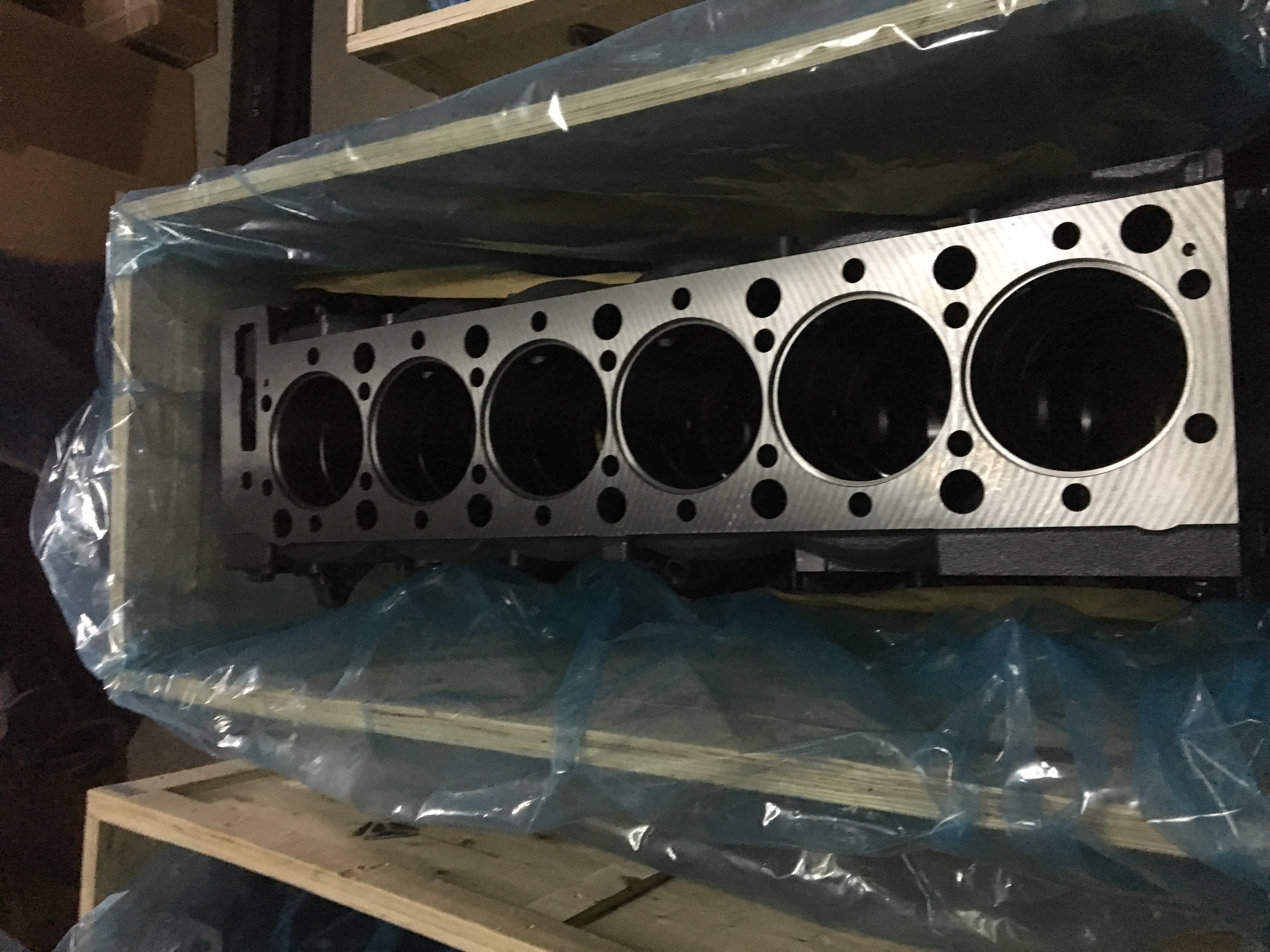 German MAN D20 series MC11 truck engine spare parts Cylinder block and cylinder head