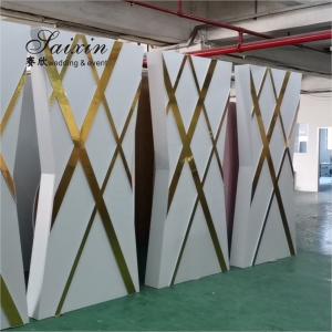 China Unique new wedding furniture white acrylic stand with gold design white background wedding hall decoratios wholesale