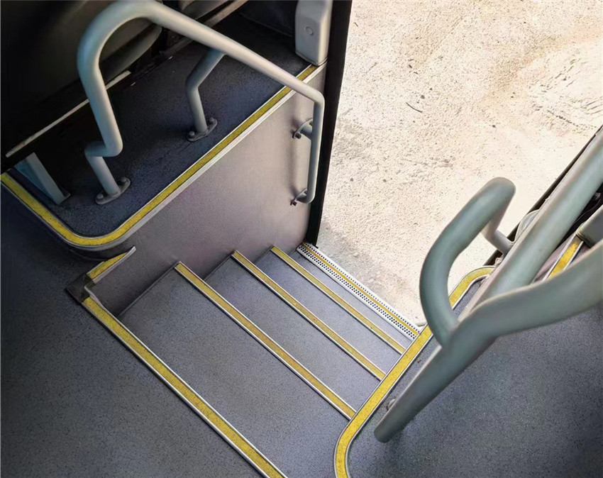 25 Seats -59 Seats Used Yutong Buses With Manual Transmission