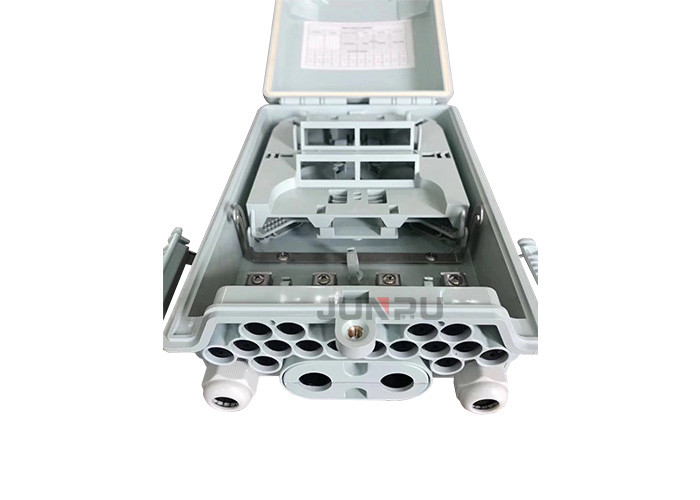 wall/pole Outdoor Fiber Optic Distribution Box PC+ABS material full load SC adapter