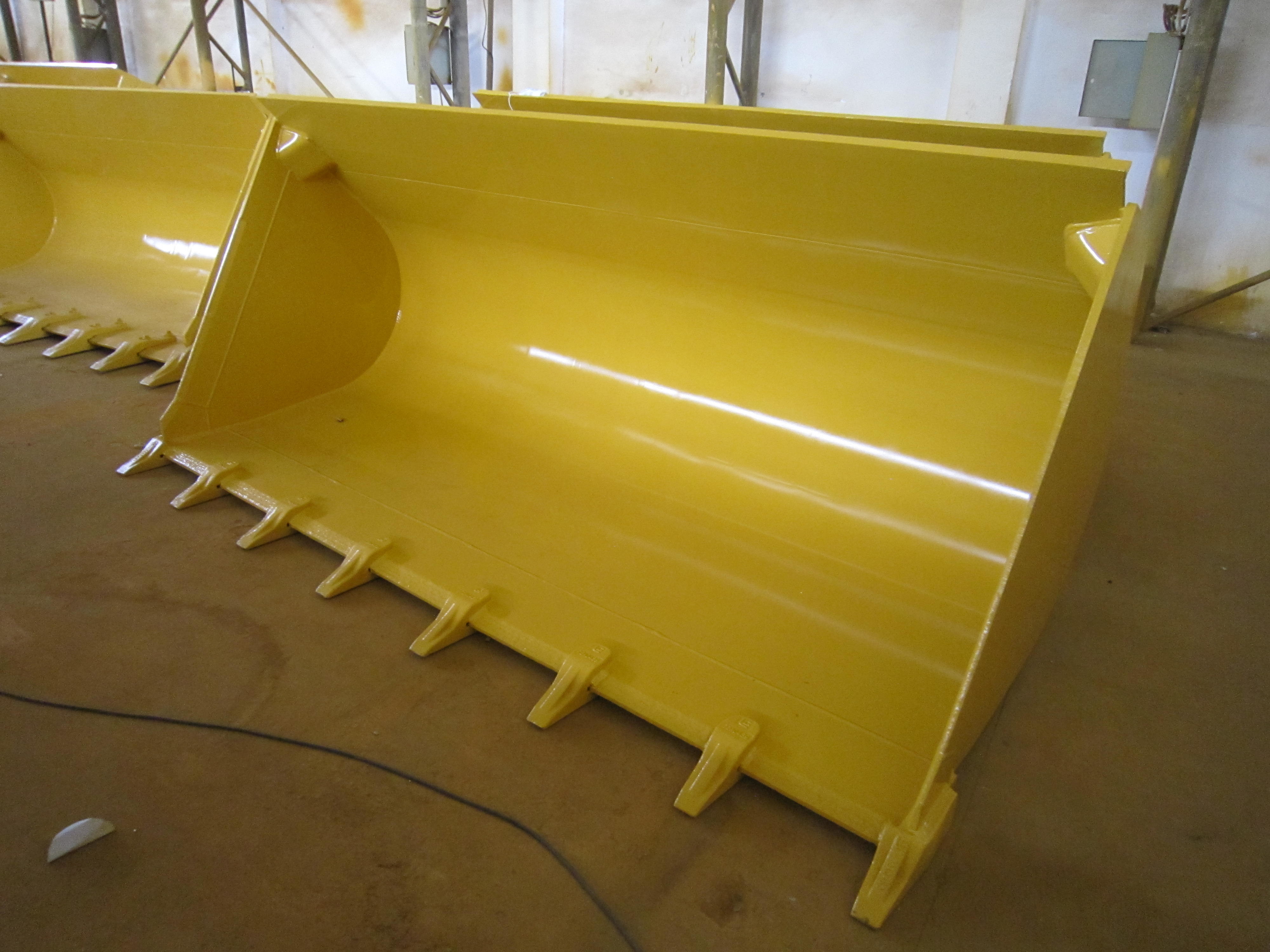 32E1184X0 bucket 2.7 ㎡ with bucket teeth for Wheel Loader Spare Parts